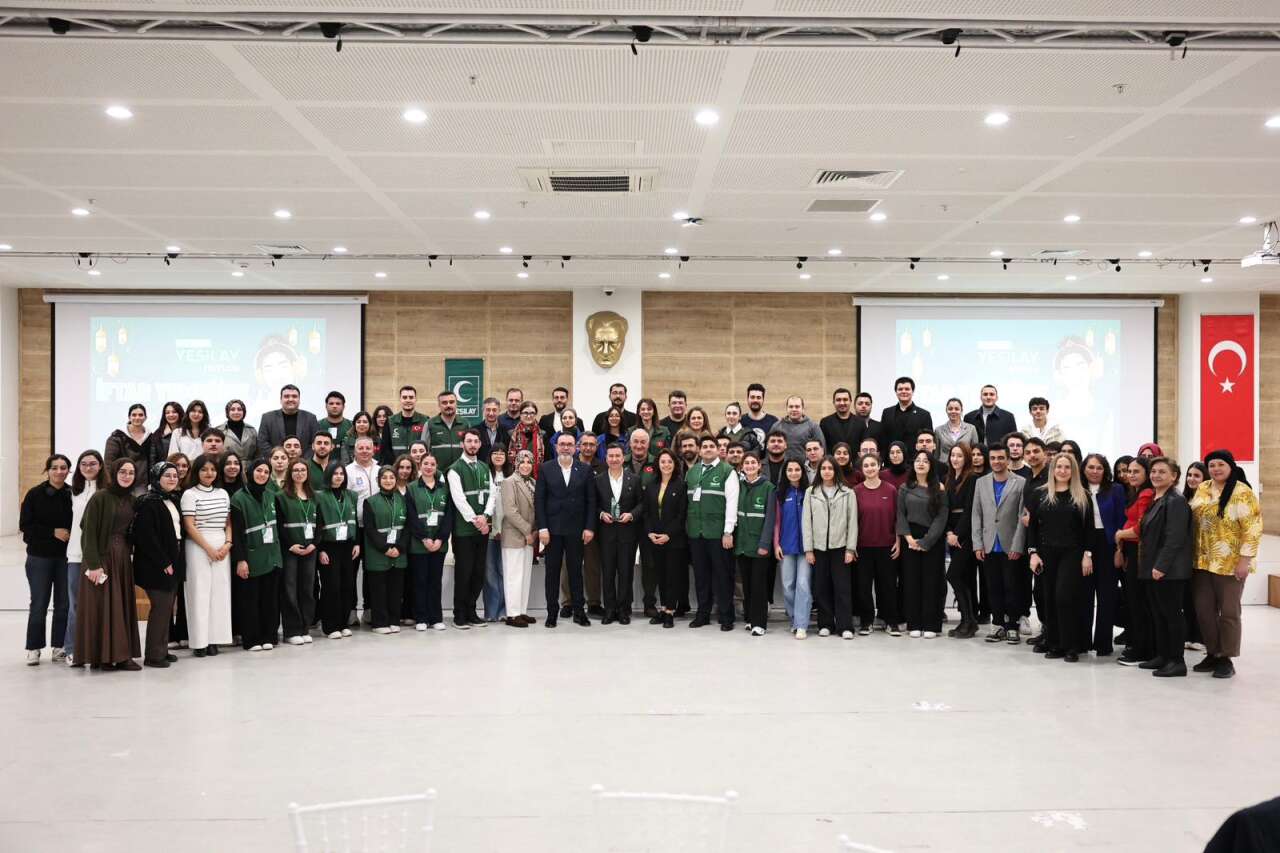 Büyükşehir ve Yeşilay Gençlerle Aynı Sofrada 1